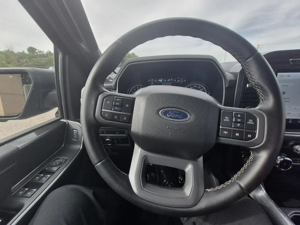 Ford F-150 - Image 22