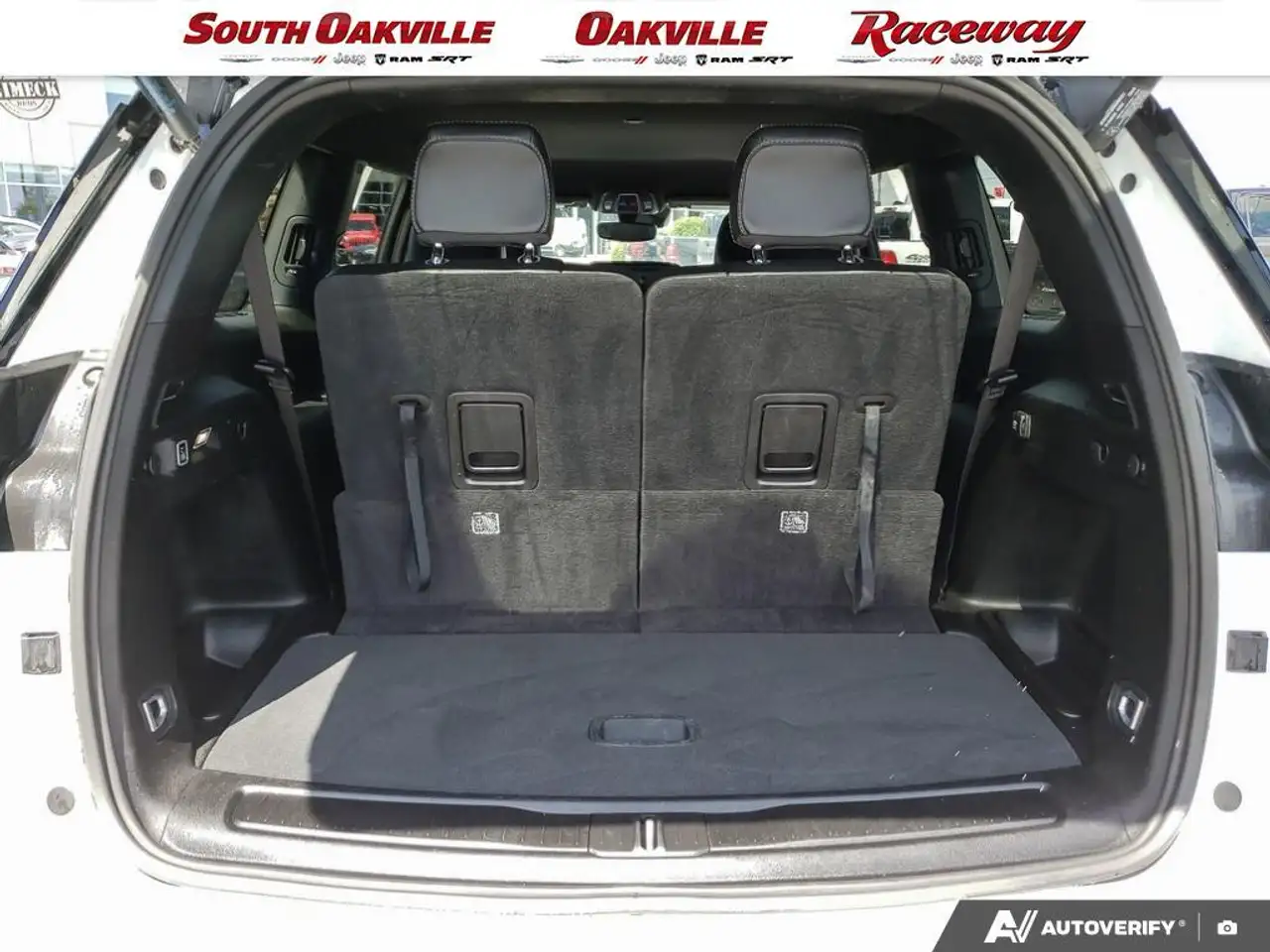 Jeep Grand Cherokee - Image 12
