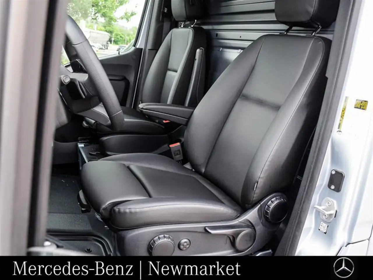 Mercedes-Benz Sprinter - Image 16