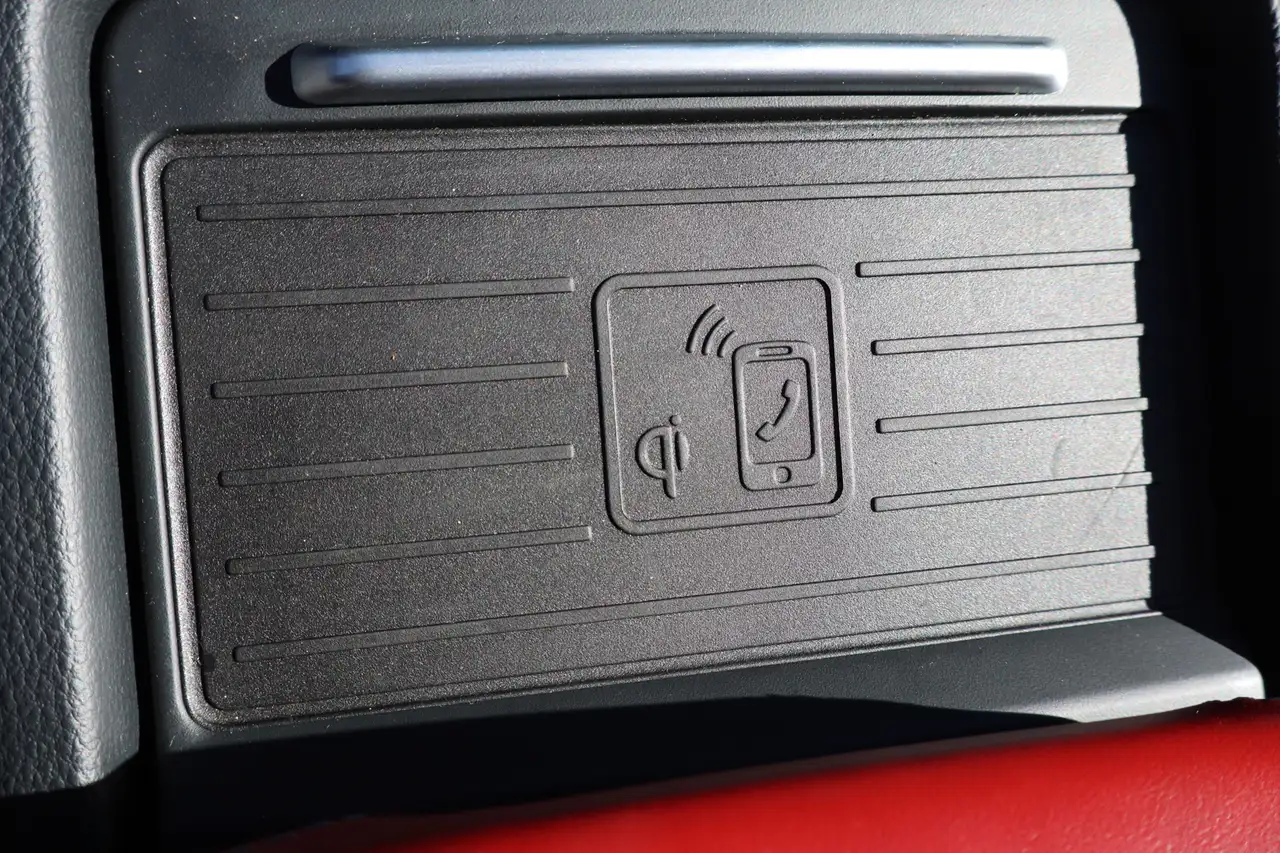 Audi SQ5 - Image 19