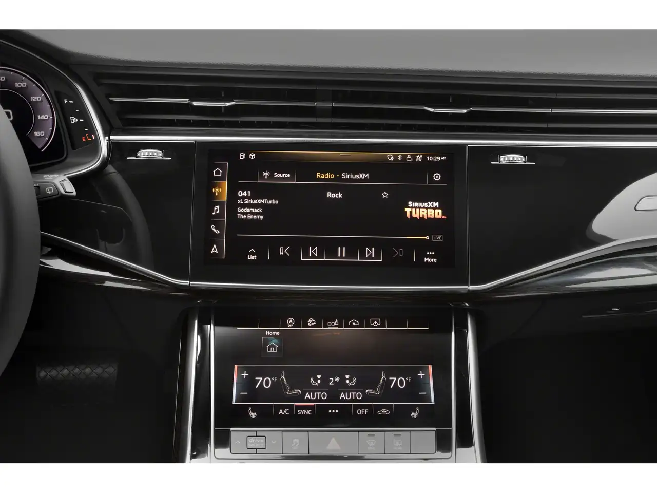 Audi Q7 - Image 6