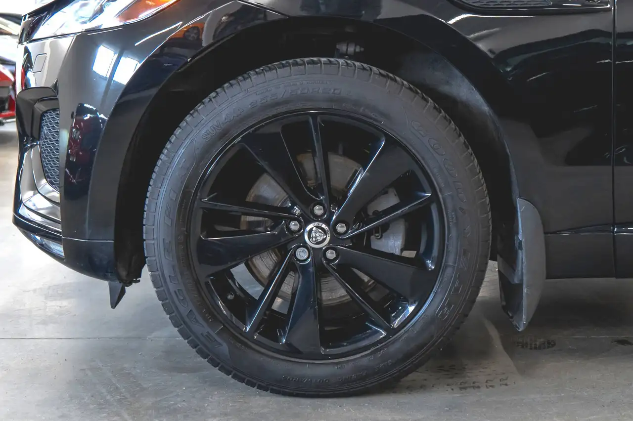 Jaguar F-Pace - Image 19