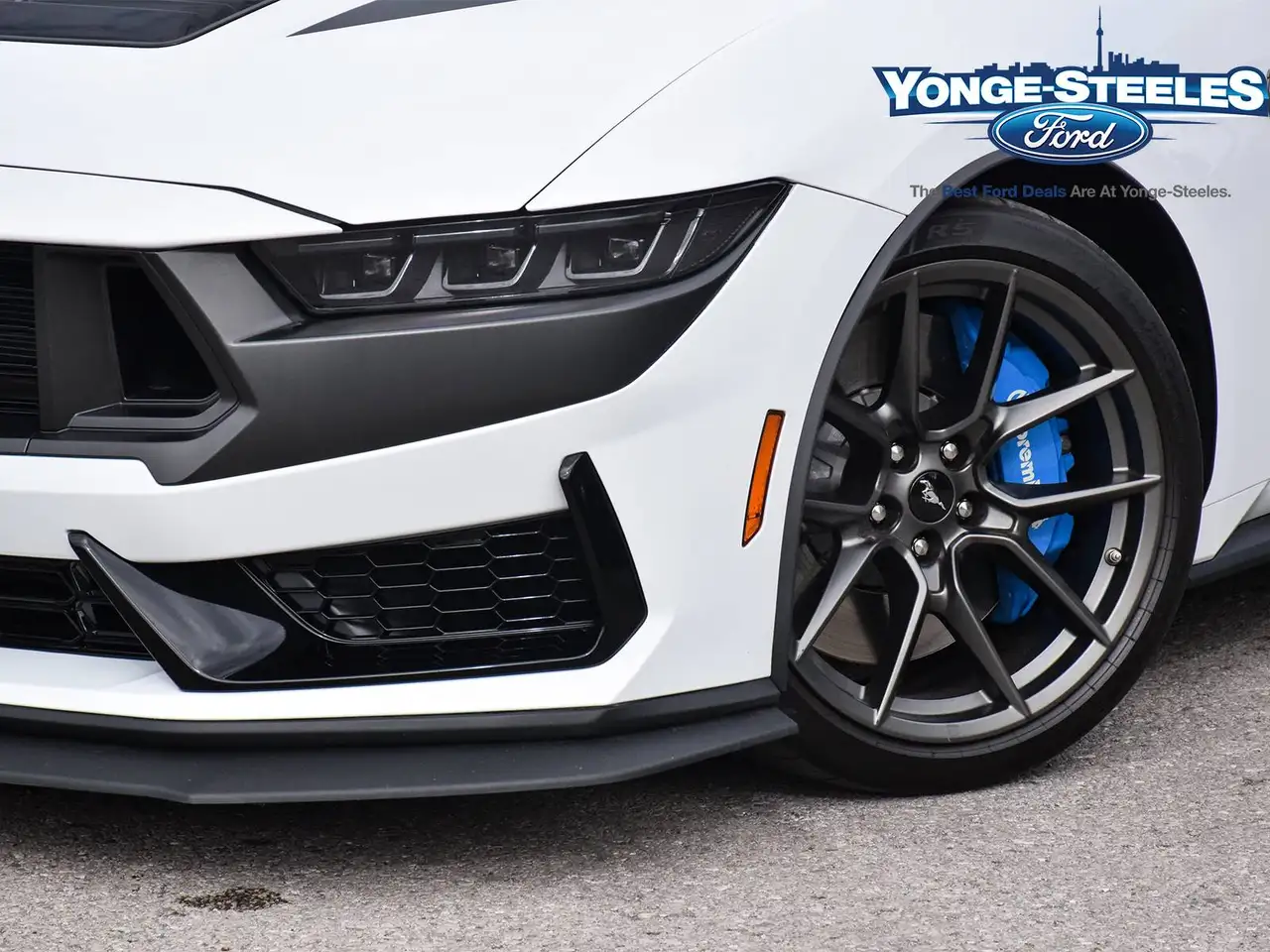 Ford Mustang - Image 2