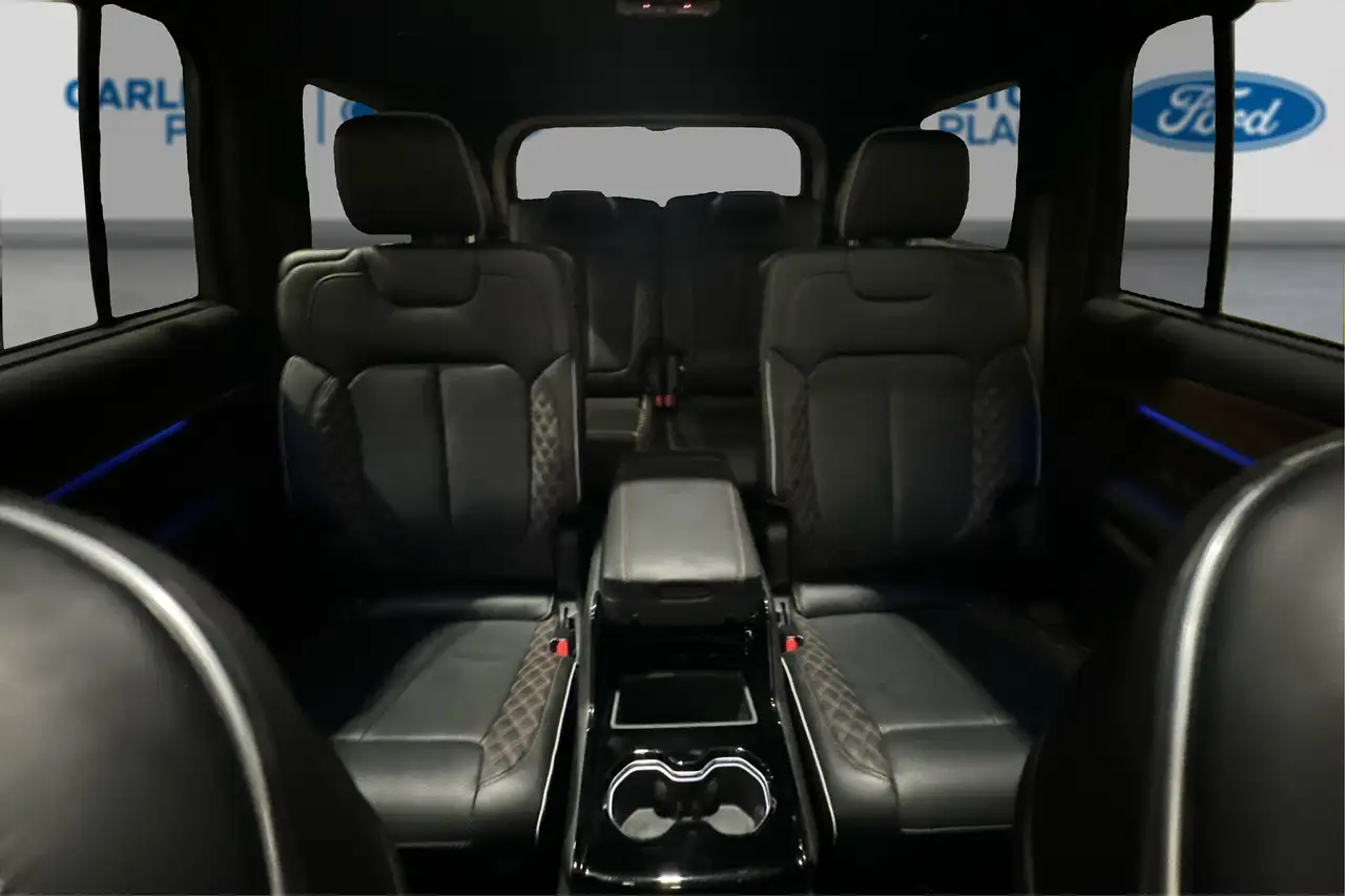 Jeep Grand Cherokee - Image 14