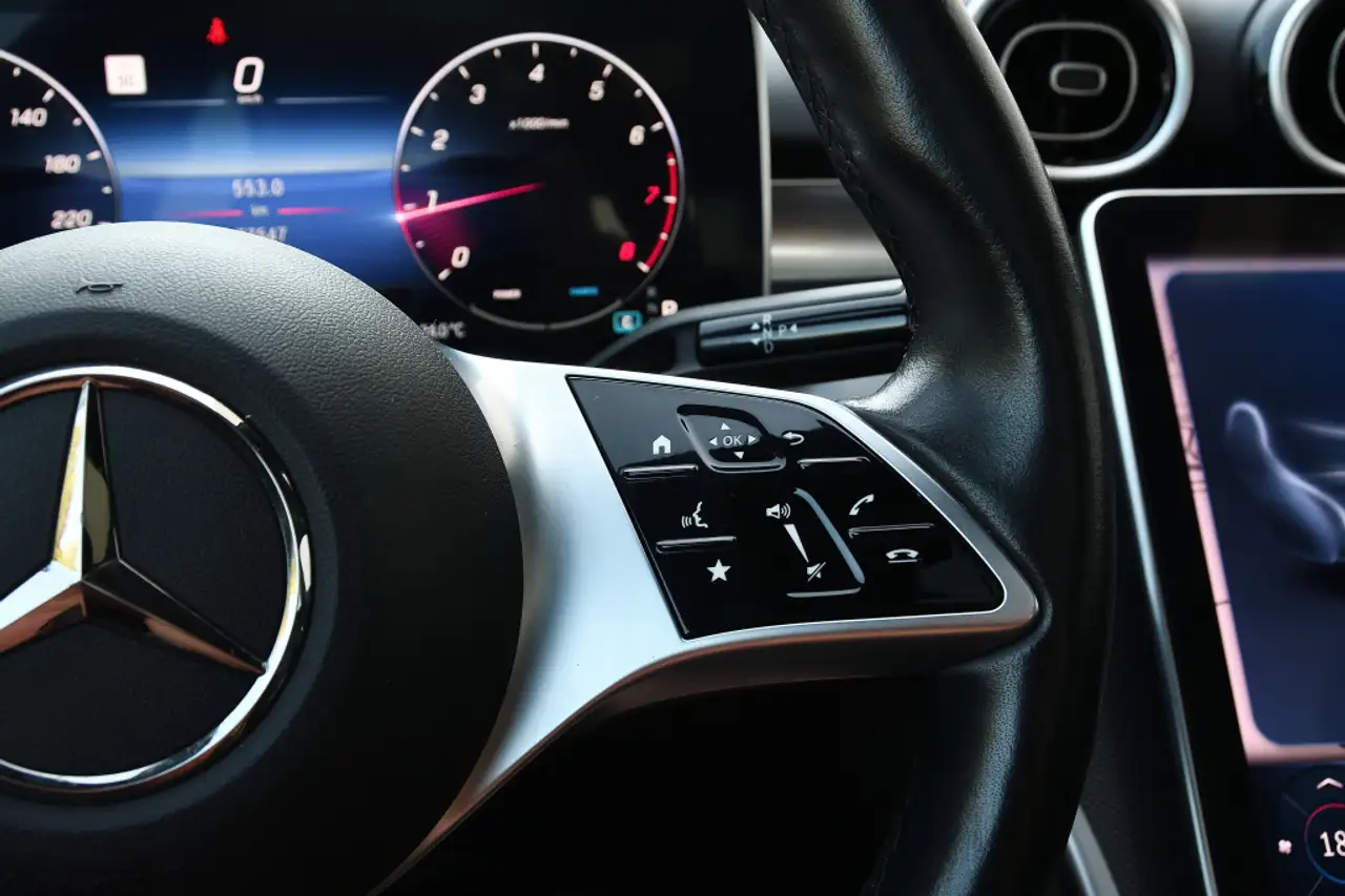 Mercedes-Benz C-Class - Image 20