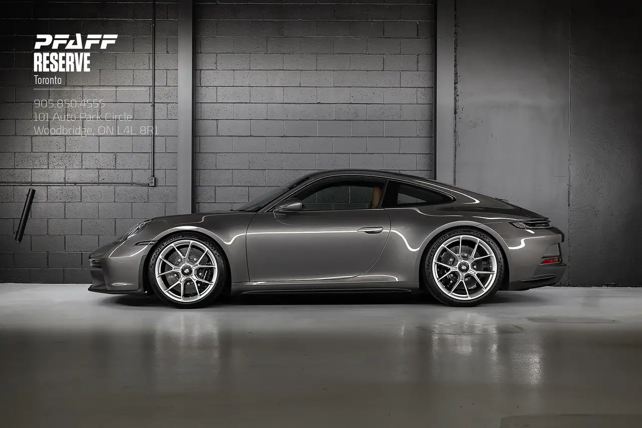 Porsche 911 - Image 1