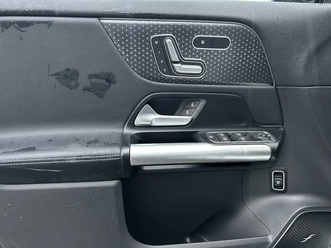 Mercedes-Benz GLA - Image 21