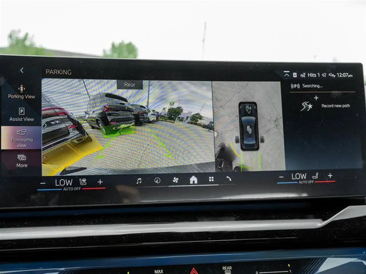 BMW 5 Series - Image 18