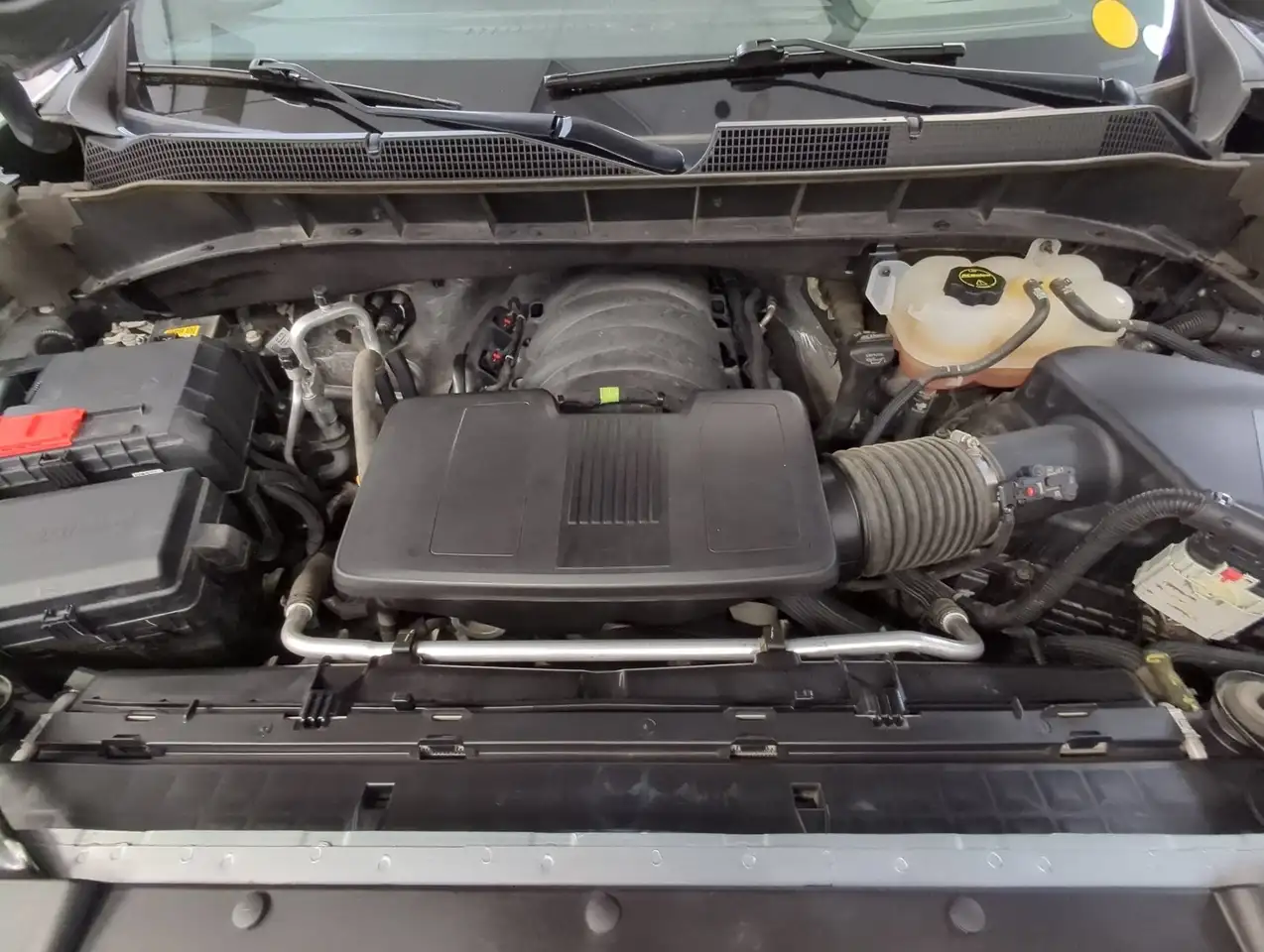Chevrolet Silverado 1500 - Image 25