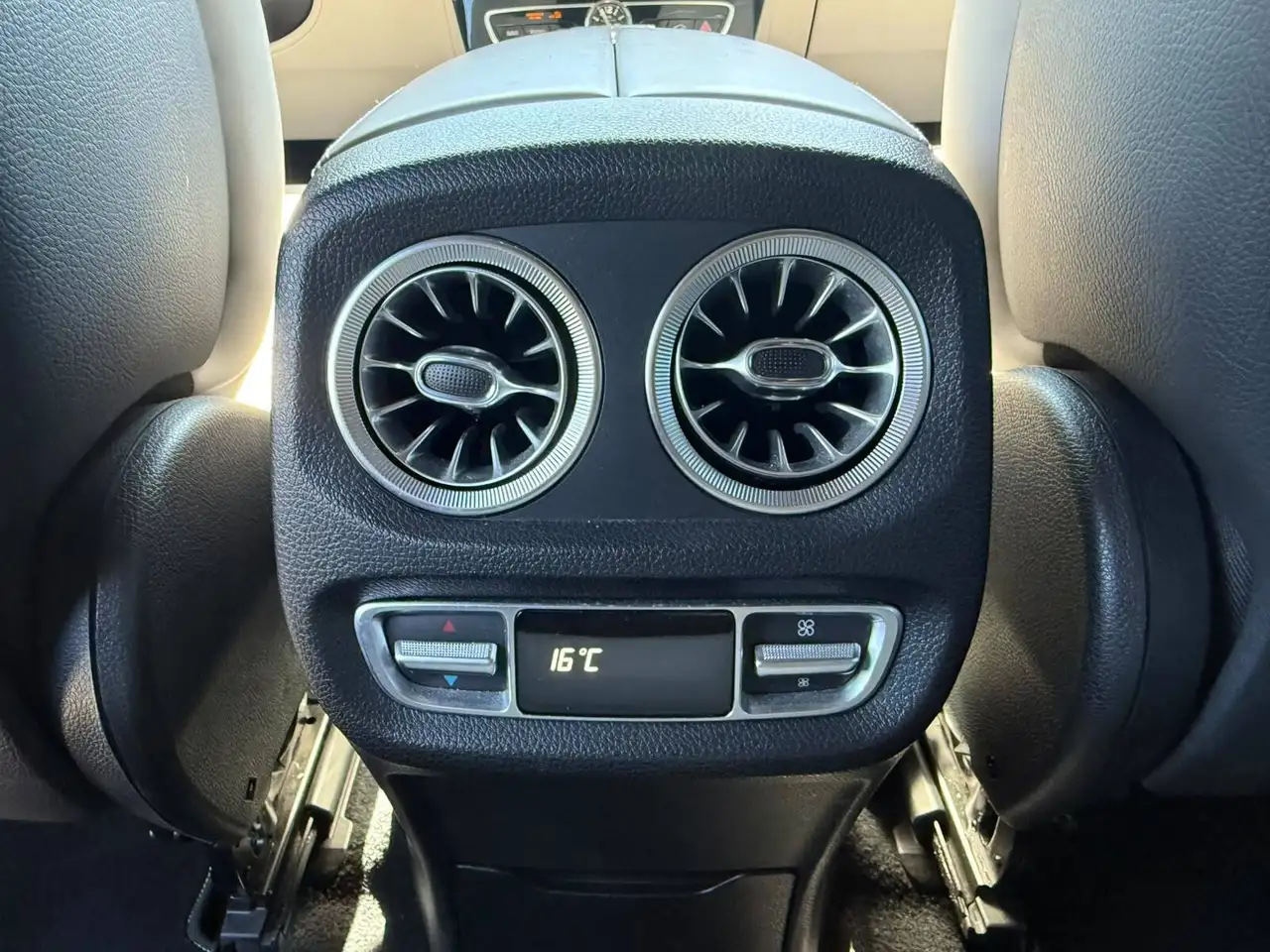 Mercedes-Benz G-Class - Image 19