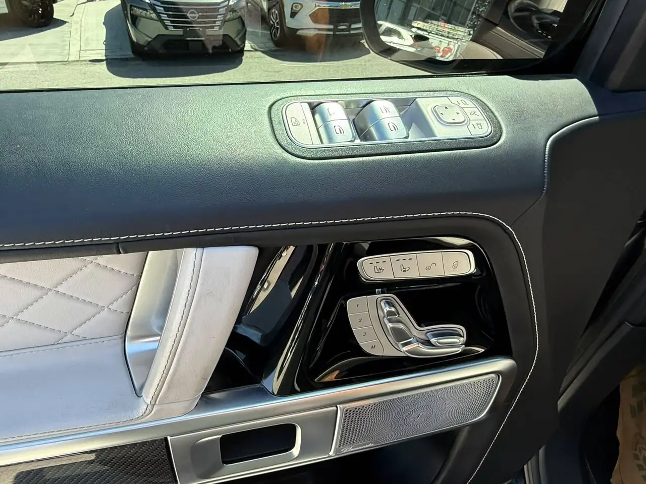 Mercedes-Benz G-Class - Image 12