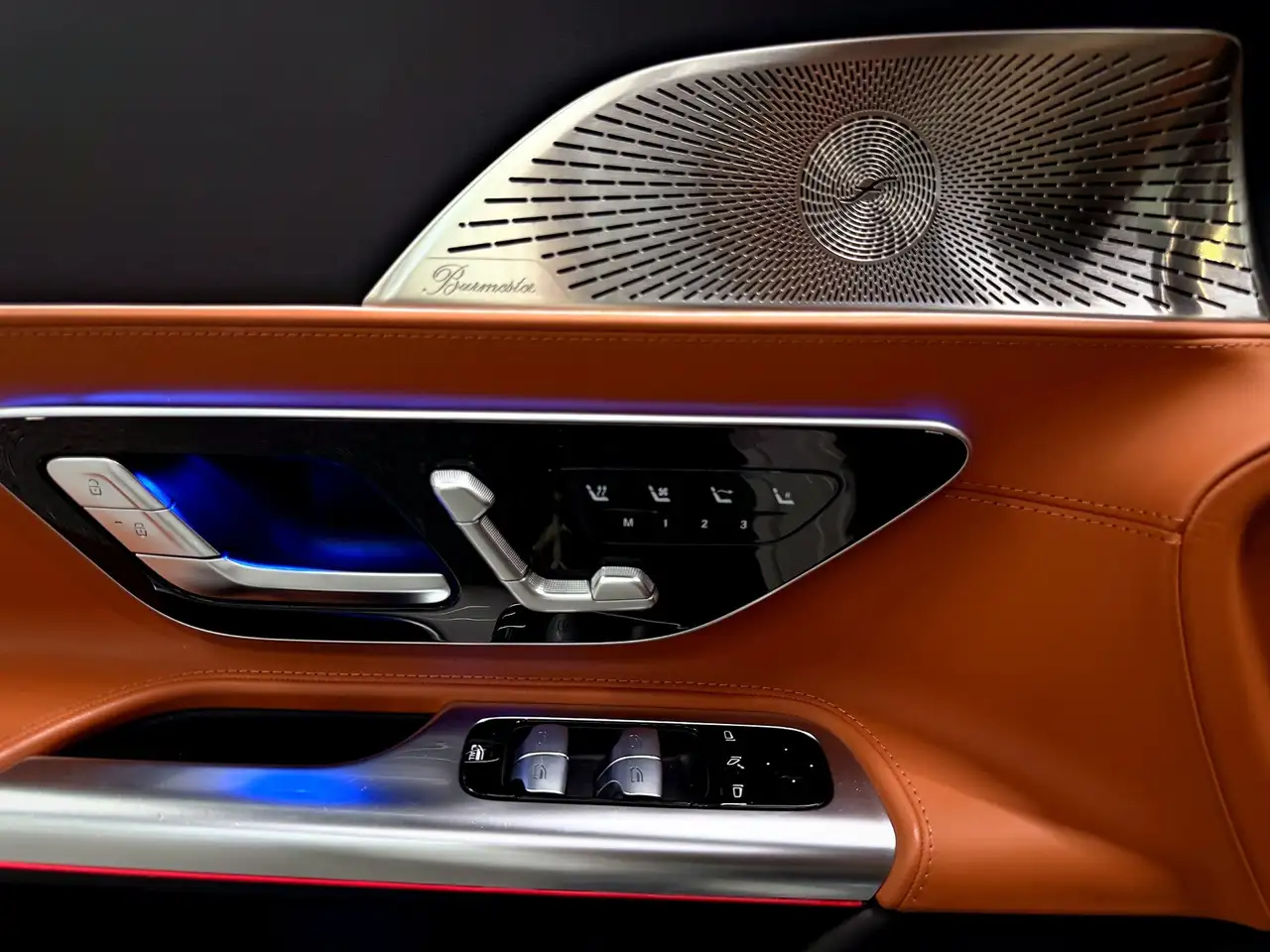 Mercedes-Benz SL - Image 20