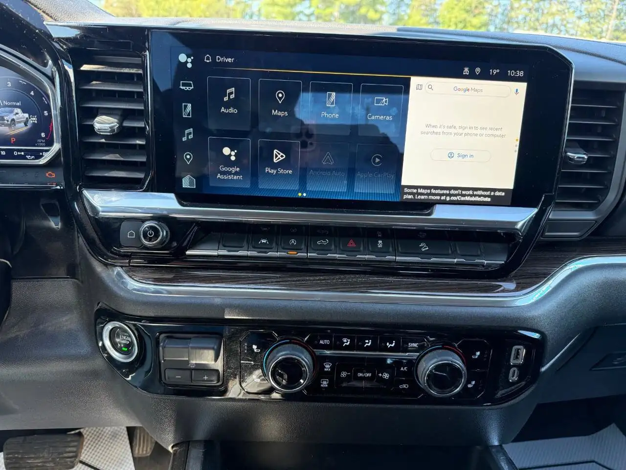 Chevrolet Silverado 1500 - Image 16