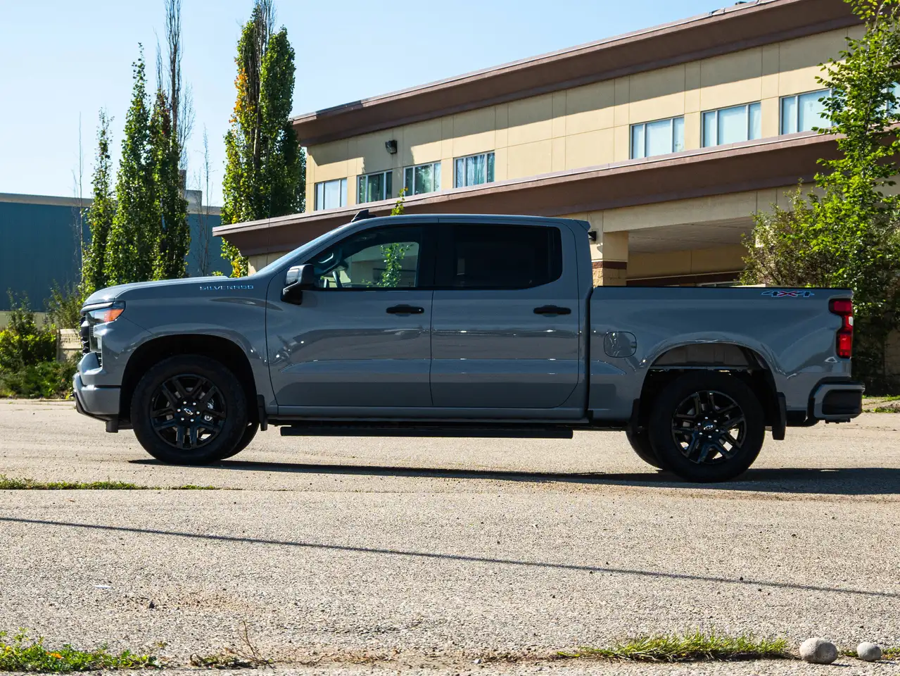 Chevrolet Silverado 1500 - Image 11