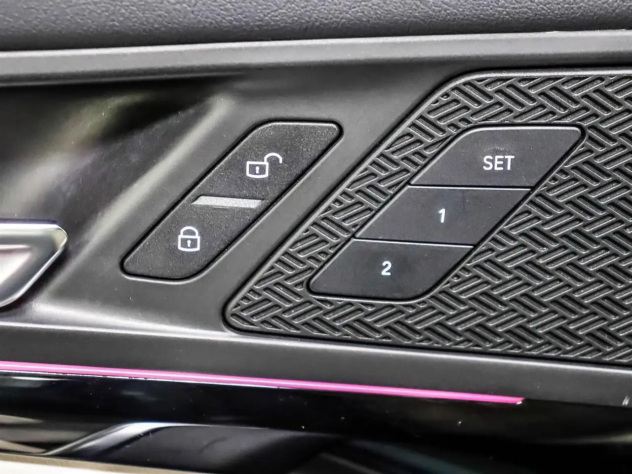 BMW X1 - Image 25