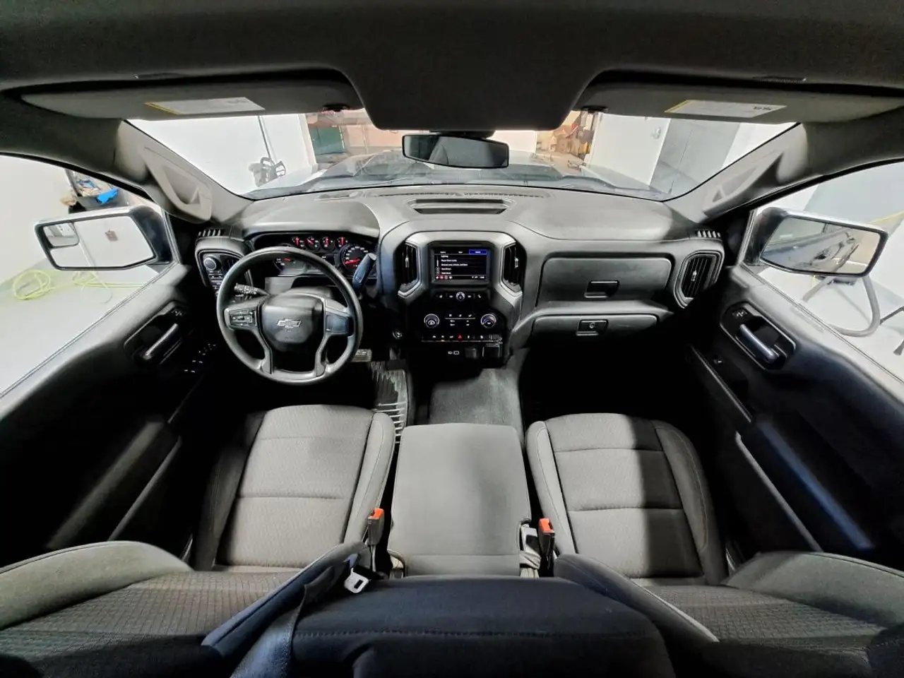 Chevrolet Silverado 1500 - Image 6