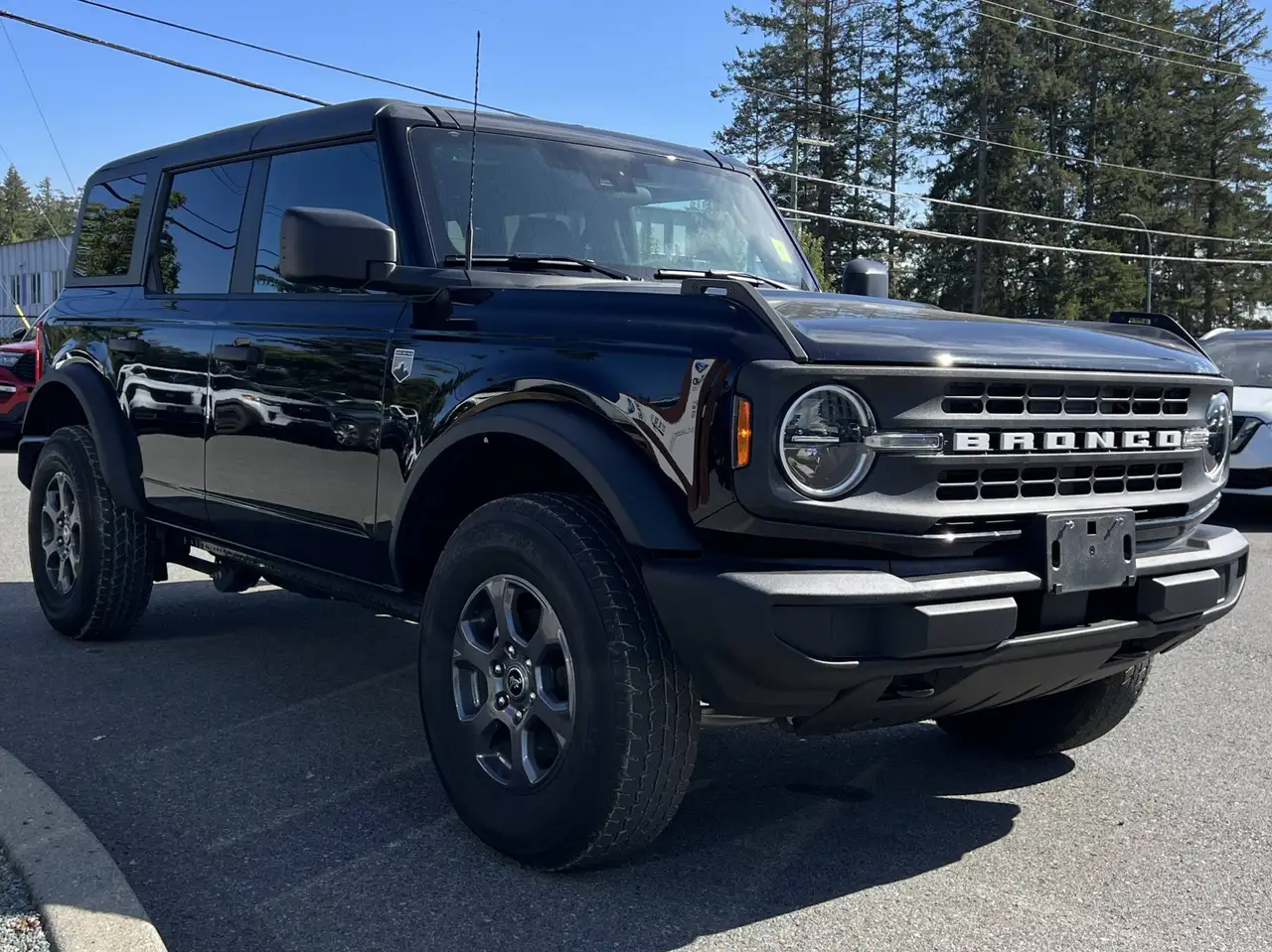 Ford Bronco - Image 9