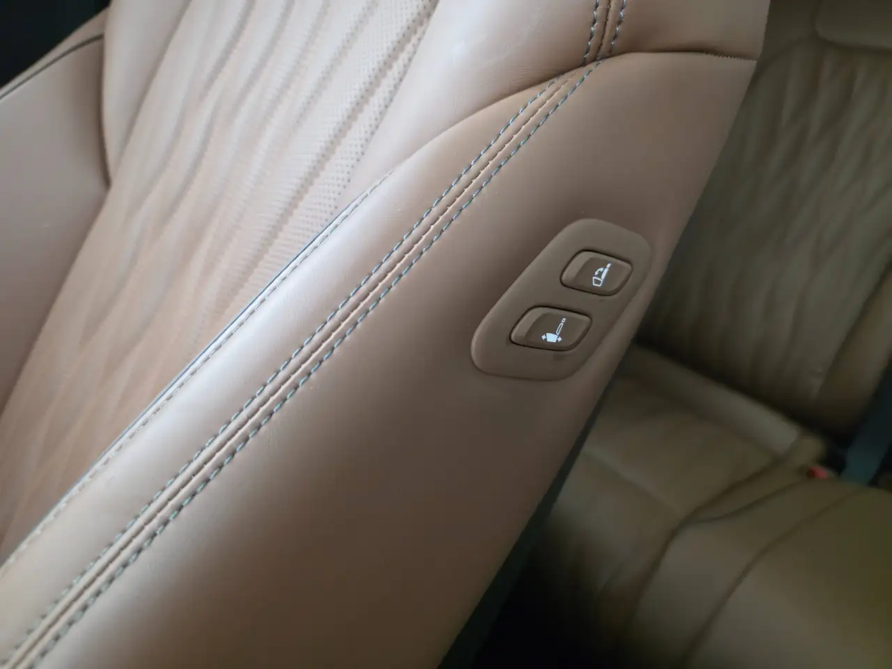 Genesis GV70 - Image 30