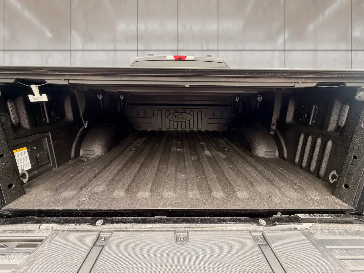 Ford F-150 - Image 11