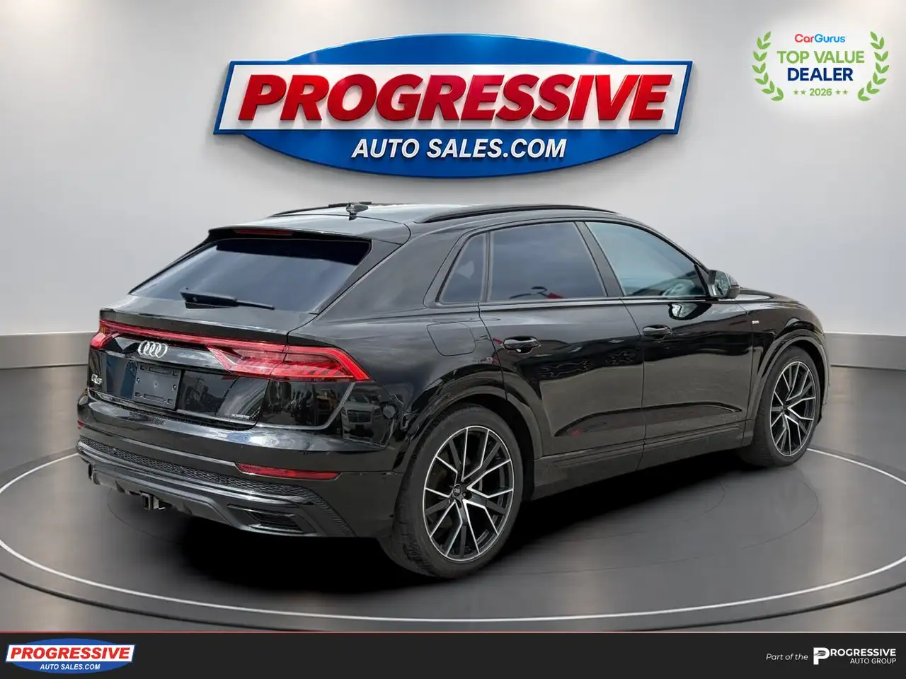 Audi Q8 - Image 6