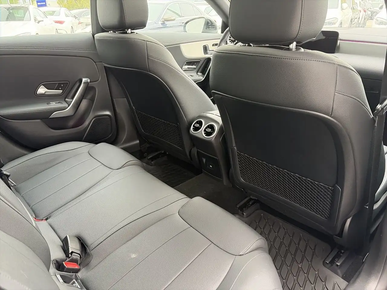 Mercedes-Benz CLA - Image 31