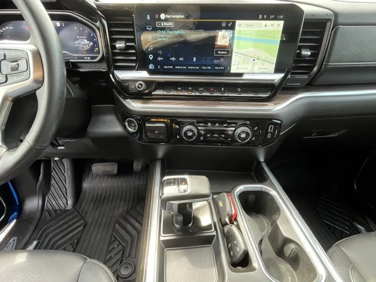 Chevrolet Silverado 1500 - Image 16