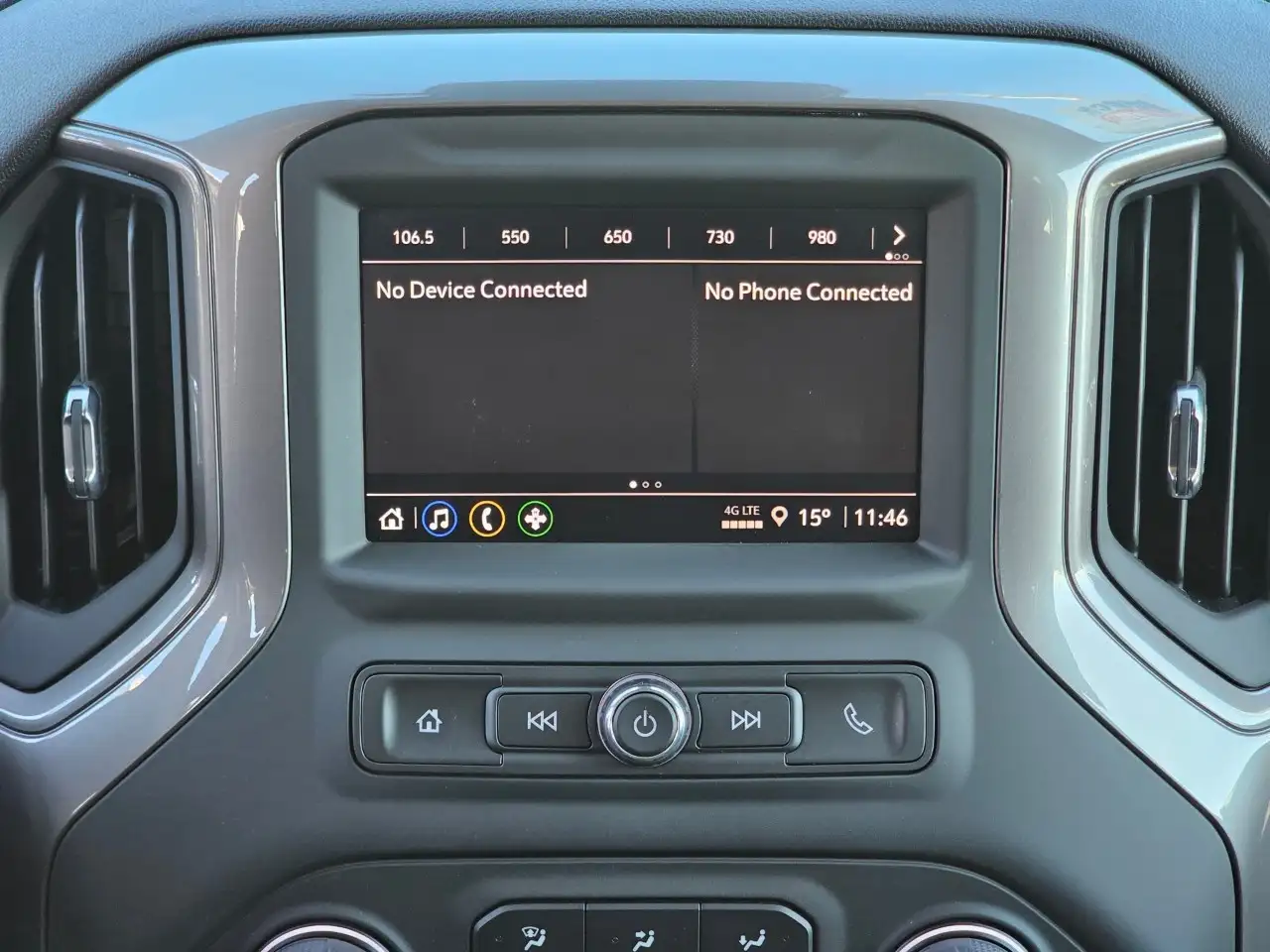 Chevrolet Silverado 1500 - Image 27