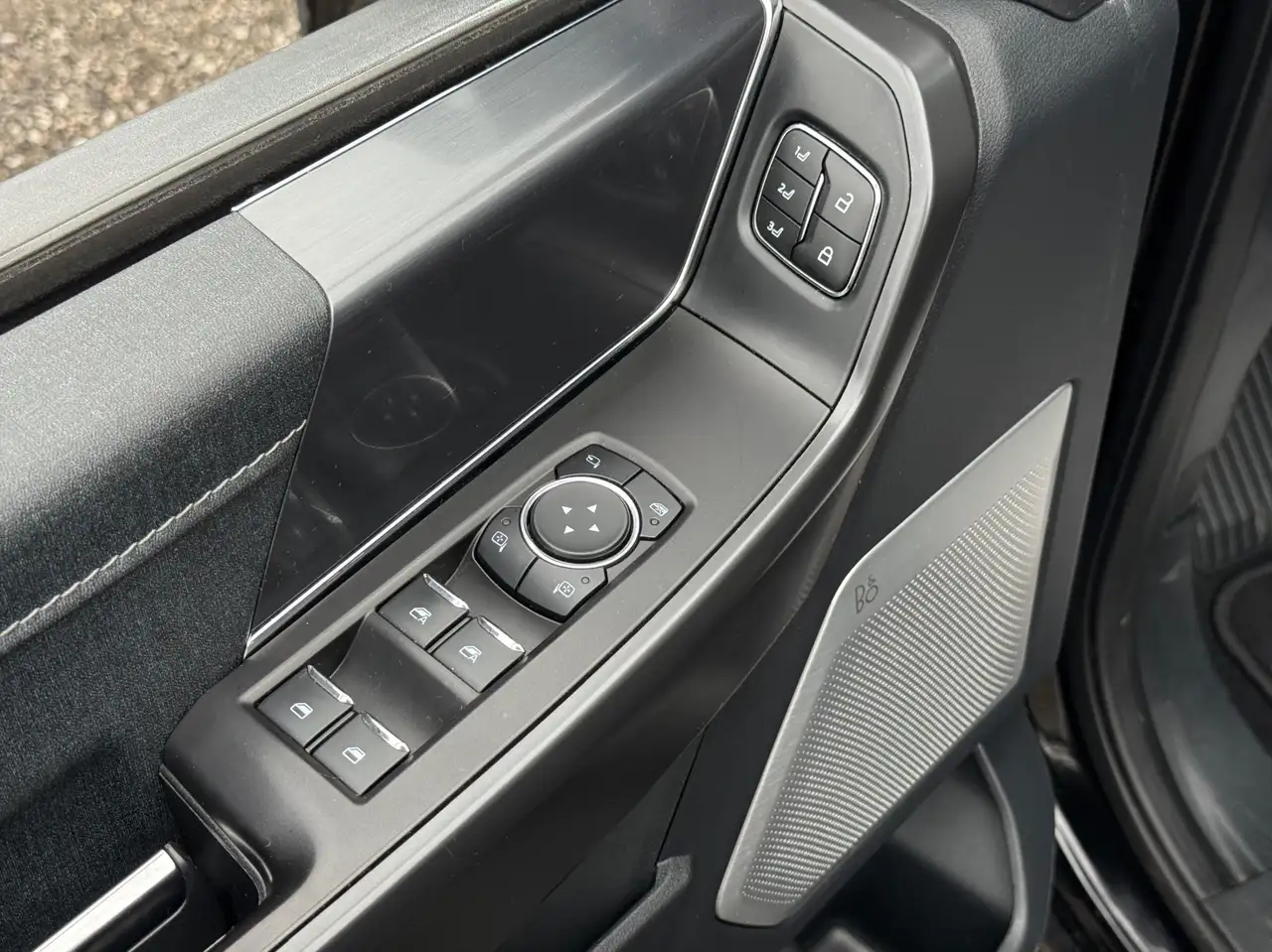 Ford F-150 - Image 28