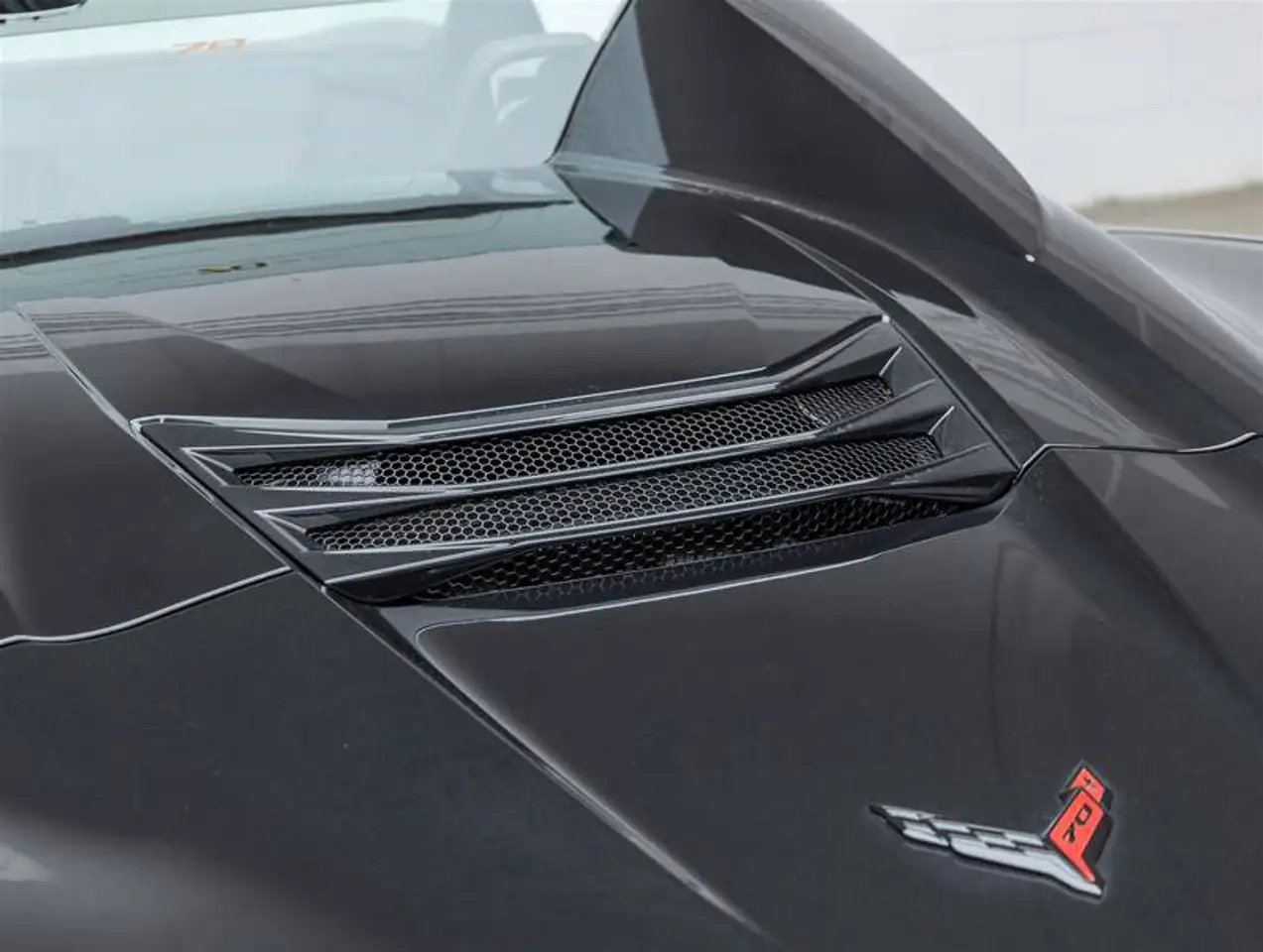 Chevrolet Corvette - Image 34