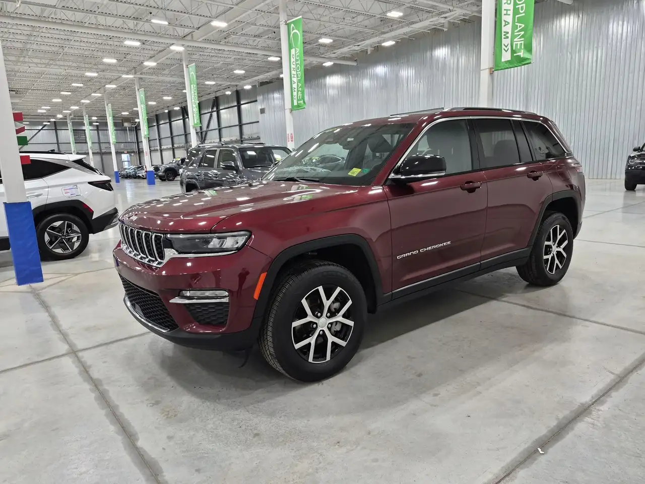 Jeep Grand Cherokee - Image 4