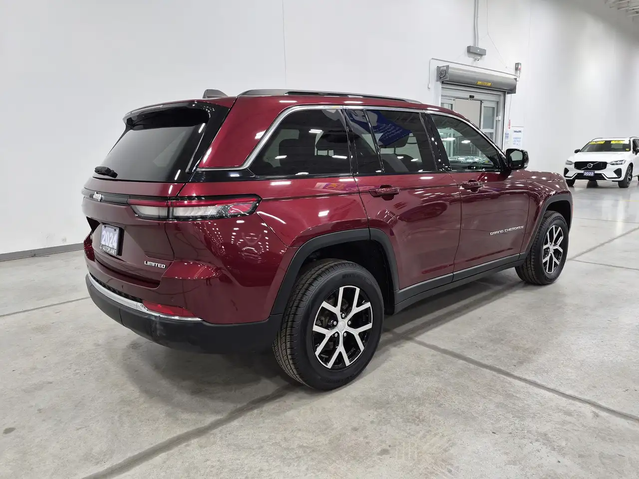 Jeep Grand Cherokee - Image 8