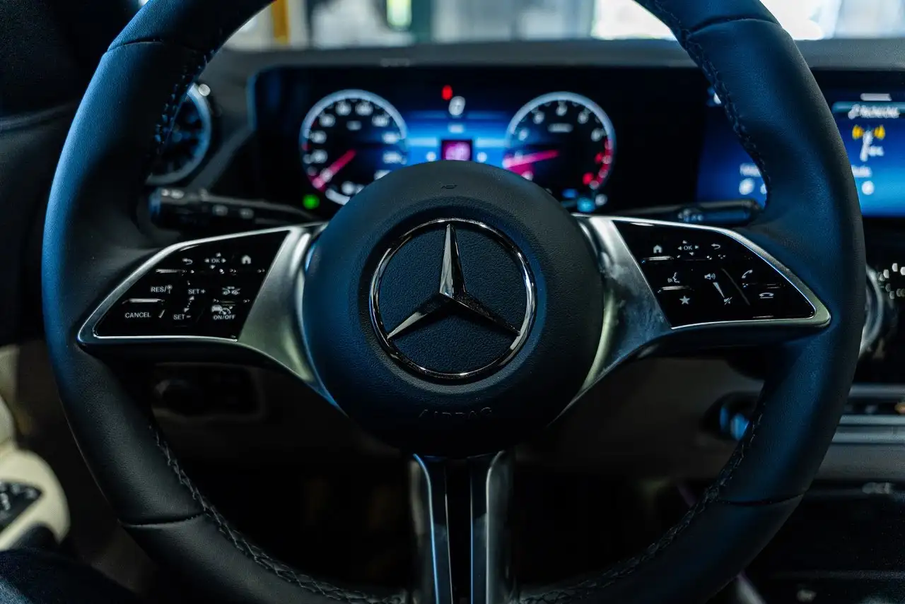 Mercedes-Benz GLA - Image 10