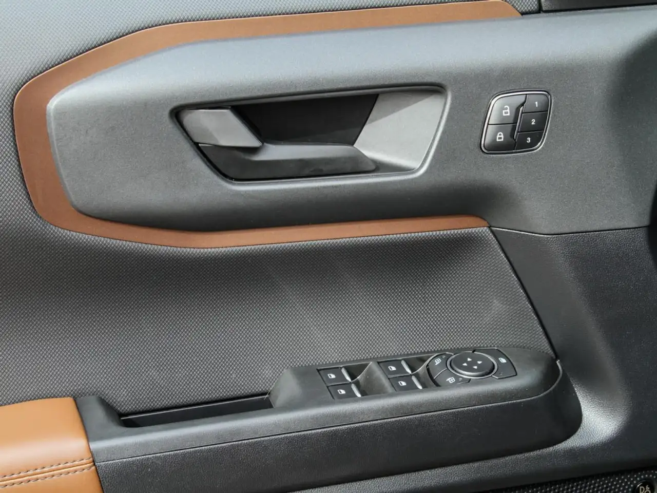 Ford Bronco Sport - Image 13
