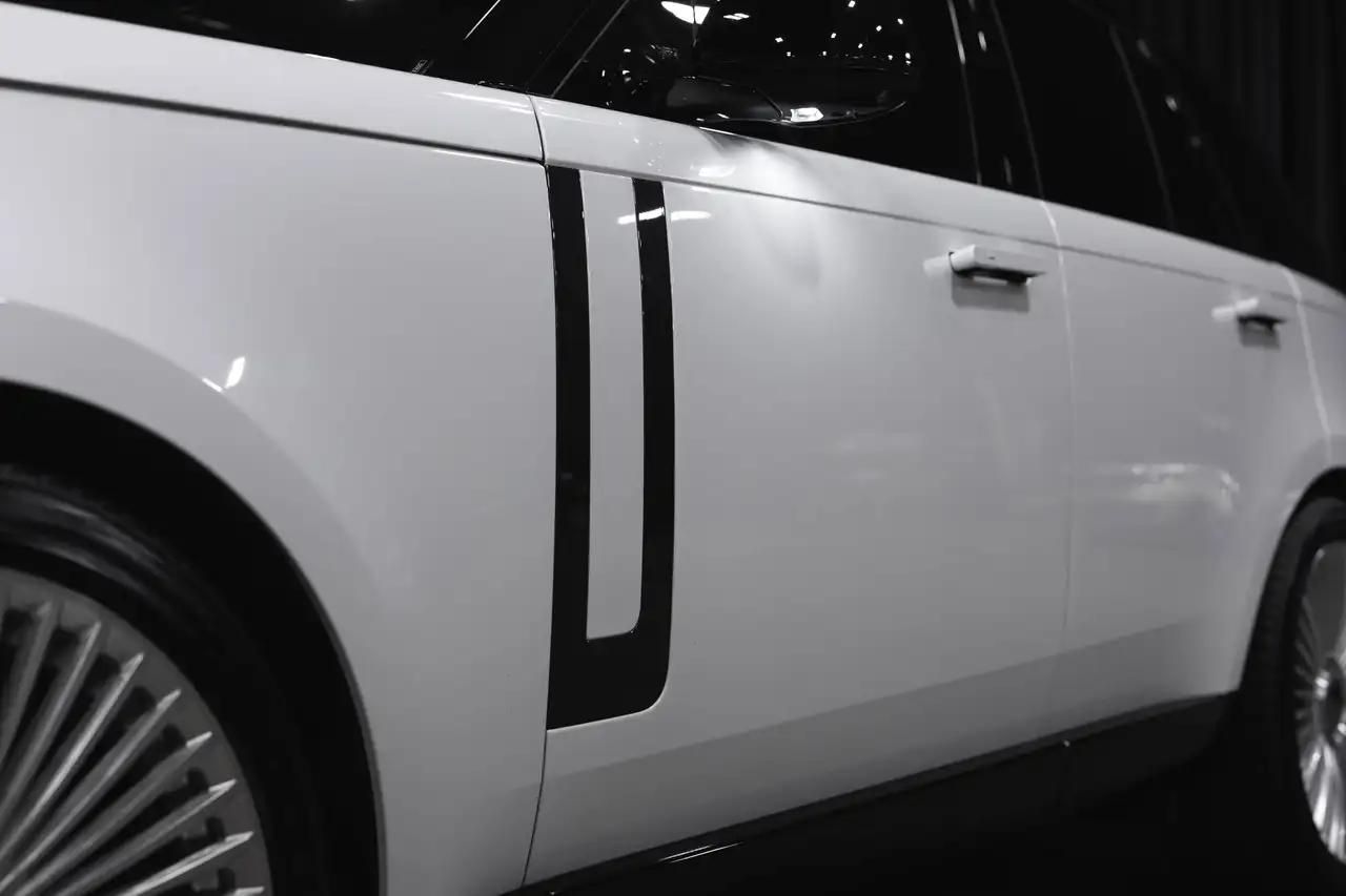 Land Rover Range Rover - Image 14