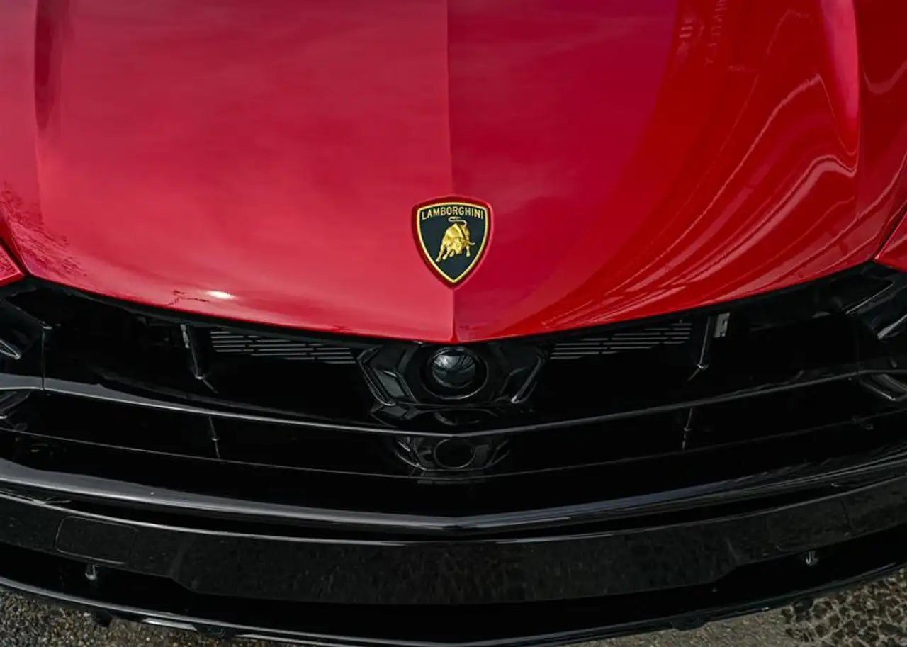 Lamborghini Urus - Image 29