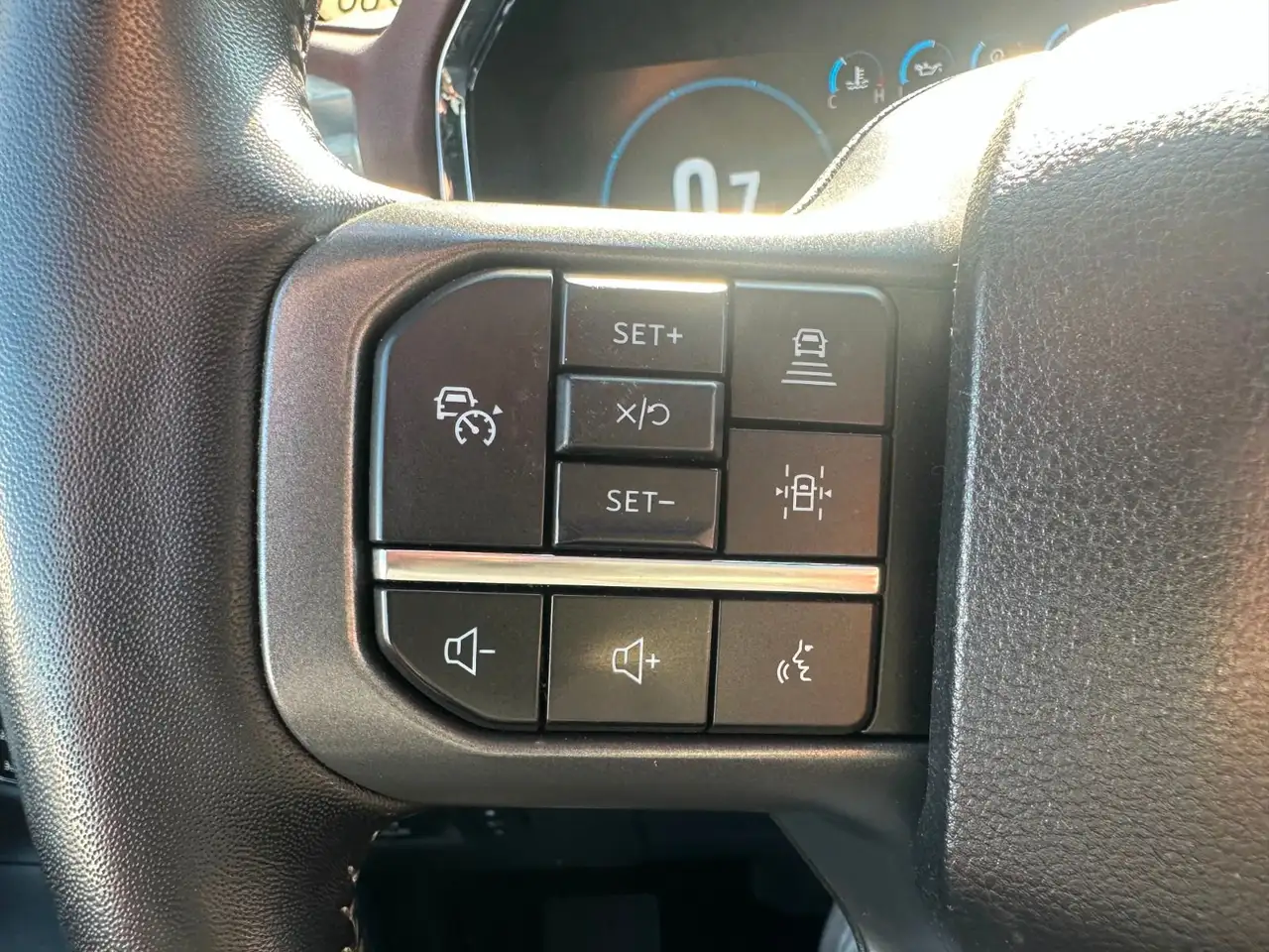 Ford F-150 - Image 24