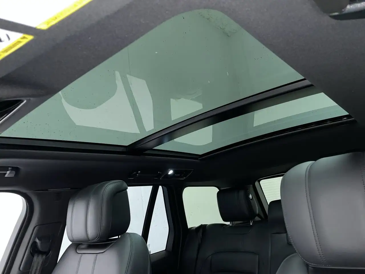 Land Rover Range Rover - Image 29