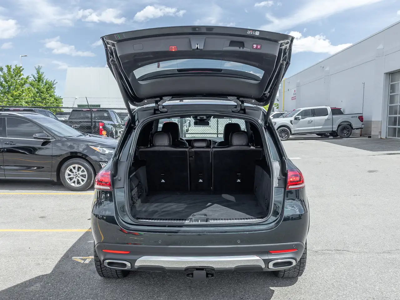 Mercedes-Benz GLE - Image 30