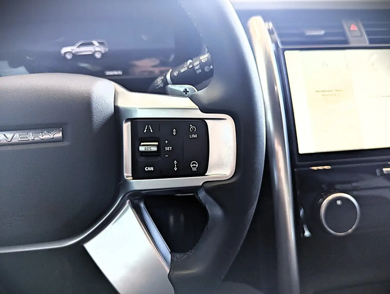 Land Rover Discovery - Image 21