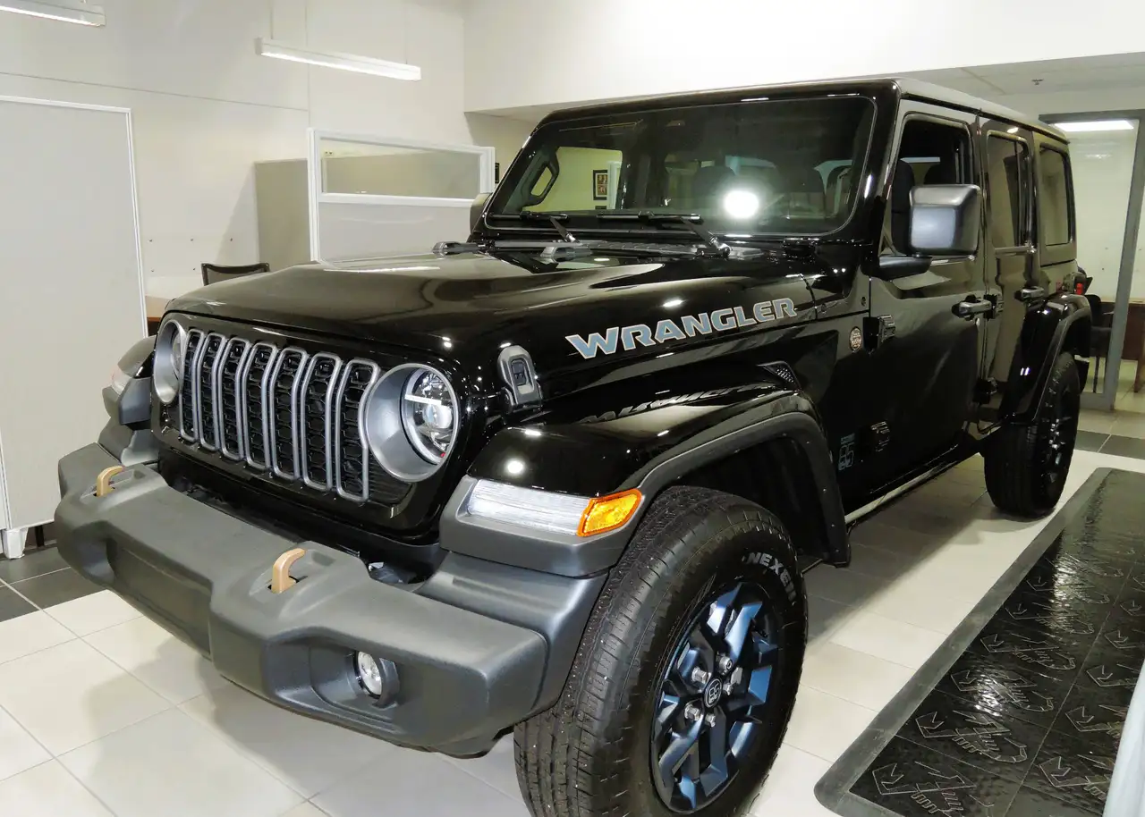 Jeep Wrangler - Image 3