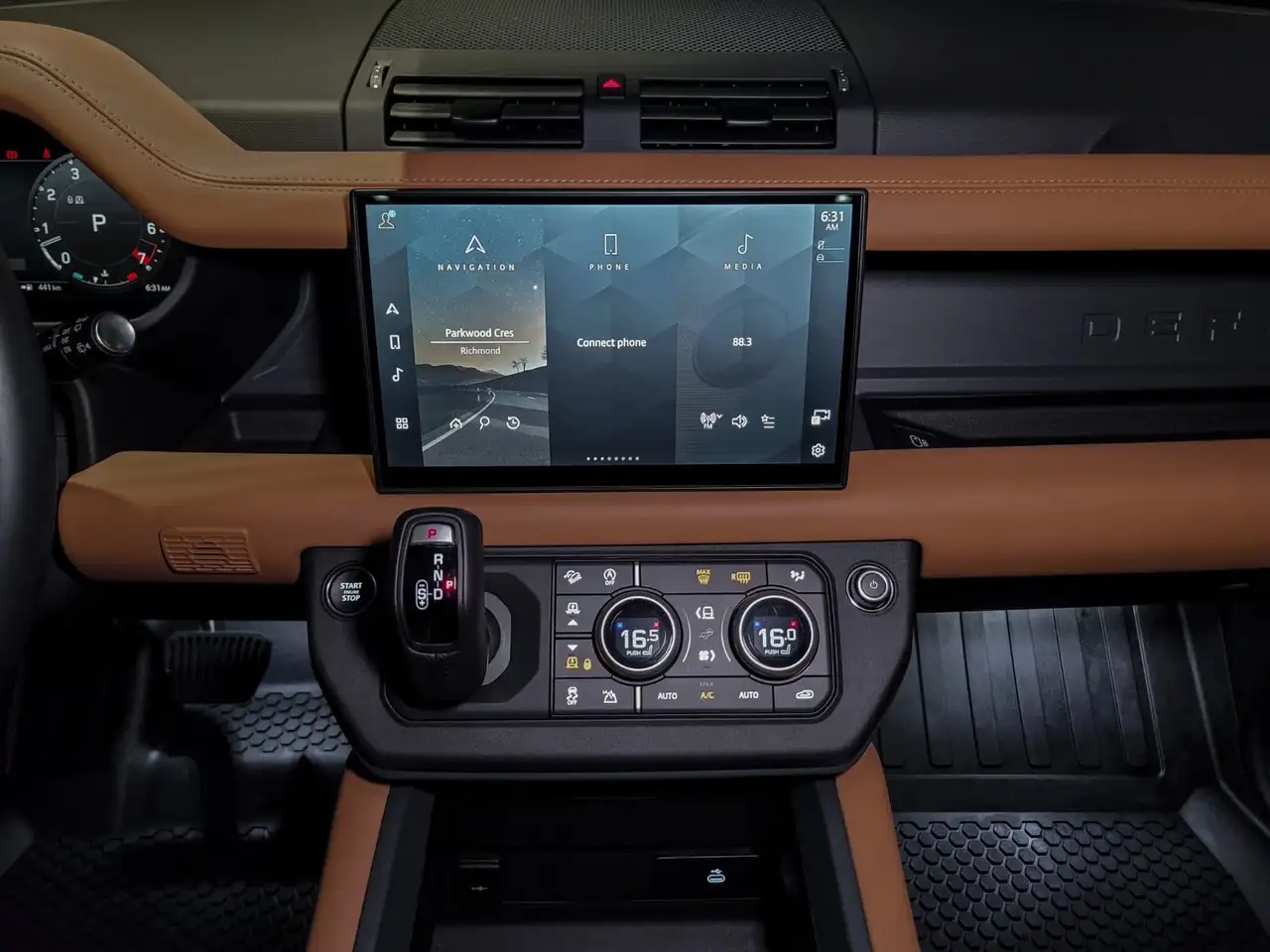 Land Rover Defender - Image 17
