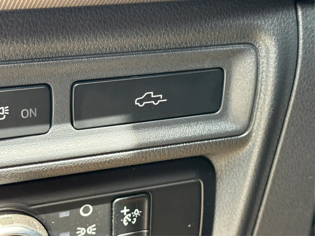 Ford F-150 - Image 28