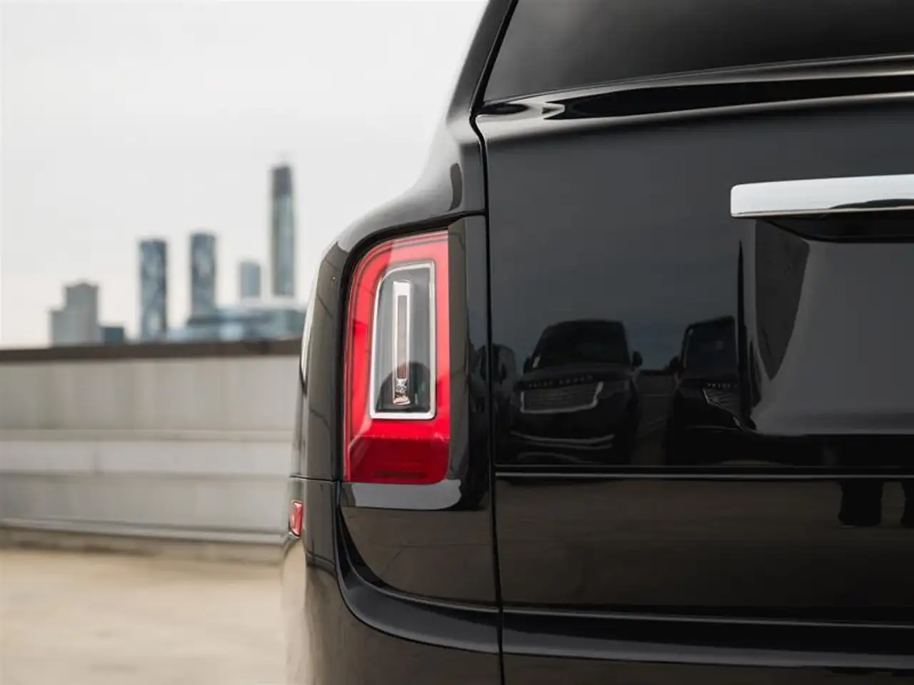 Rolls-Royce Cullinan - Image 10