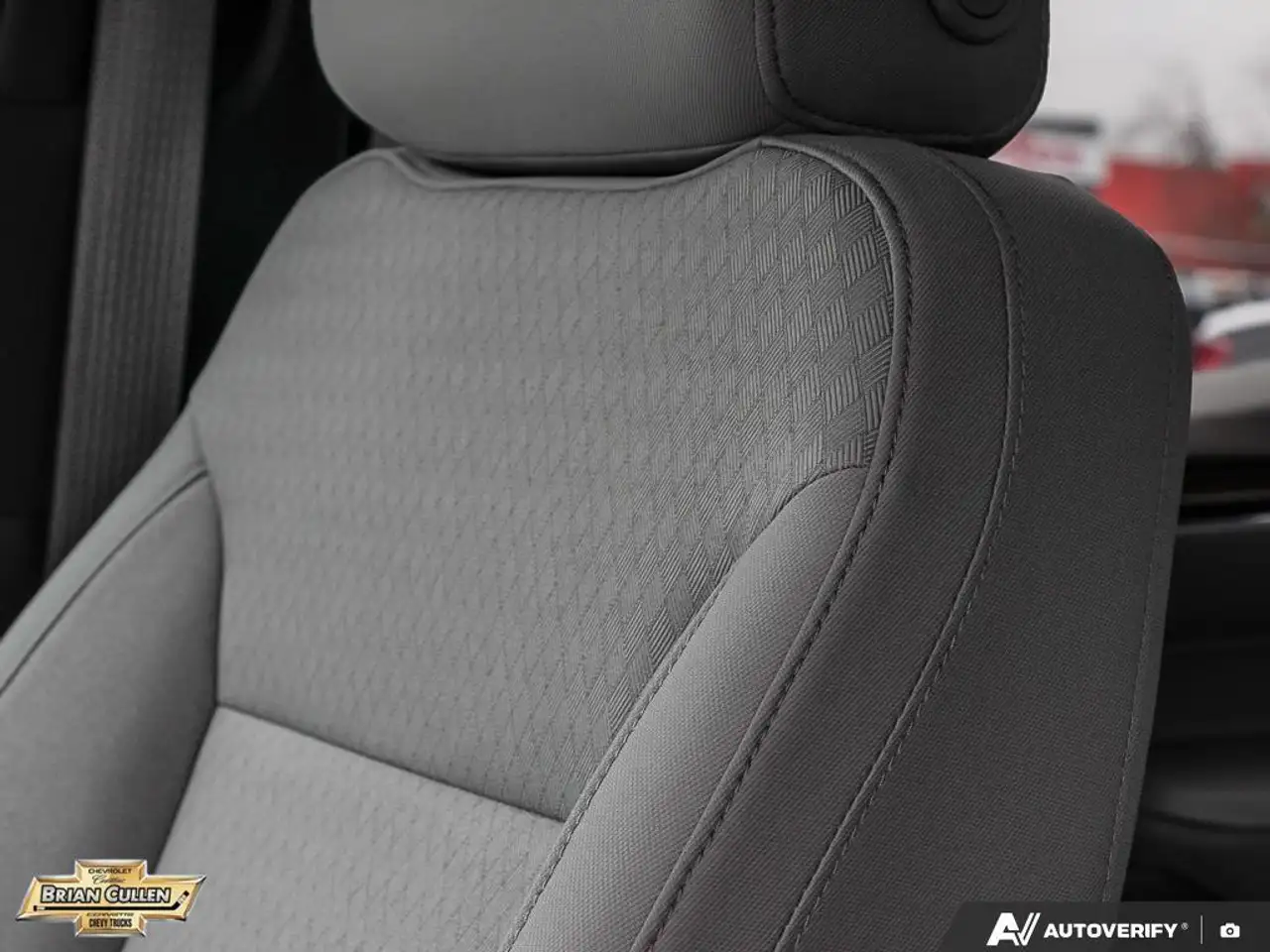 Chevrolet Silverado 1500 - Image 22