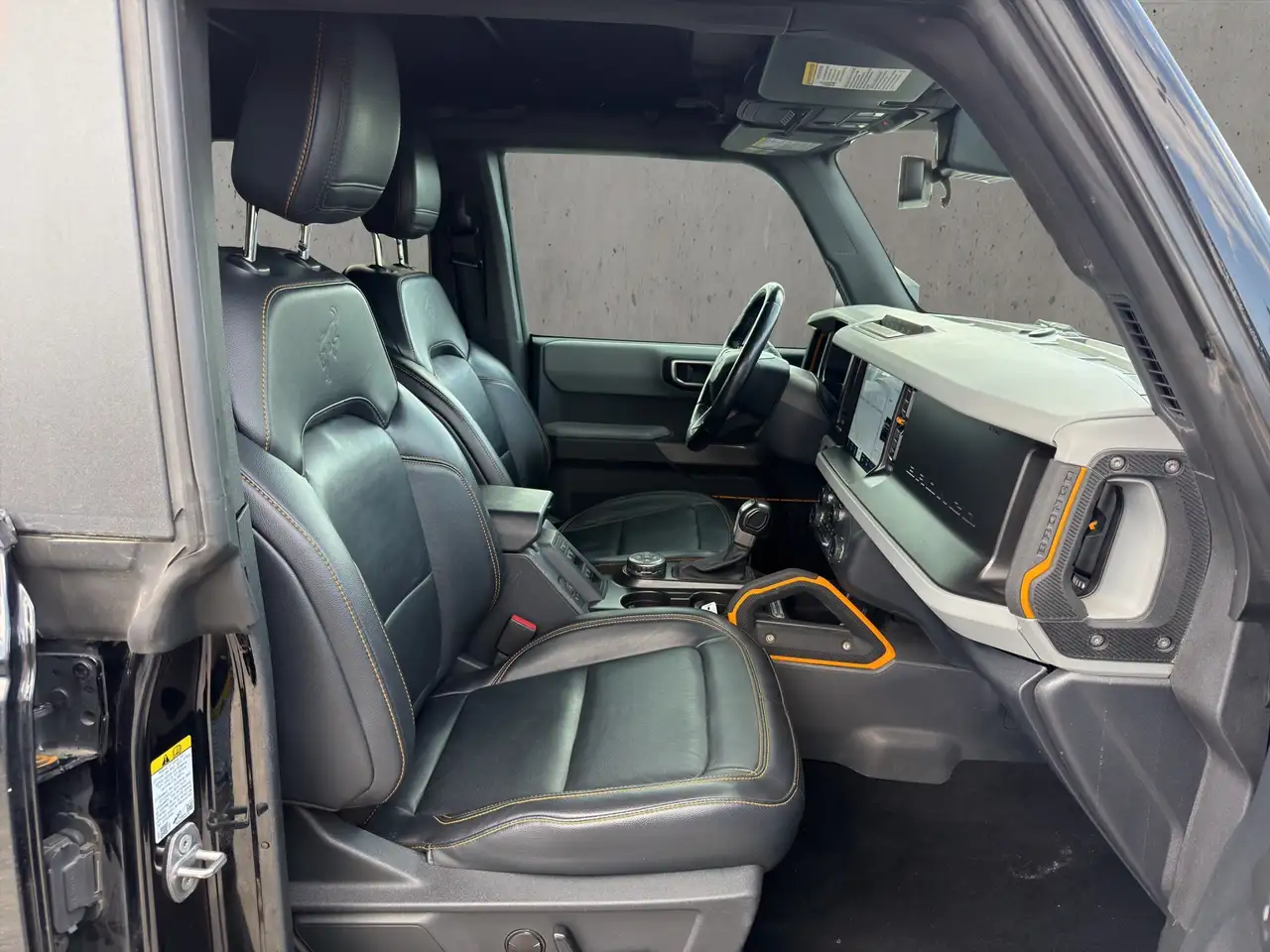 Ford Bronco - Image 16