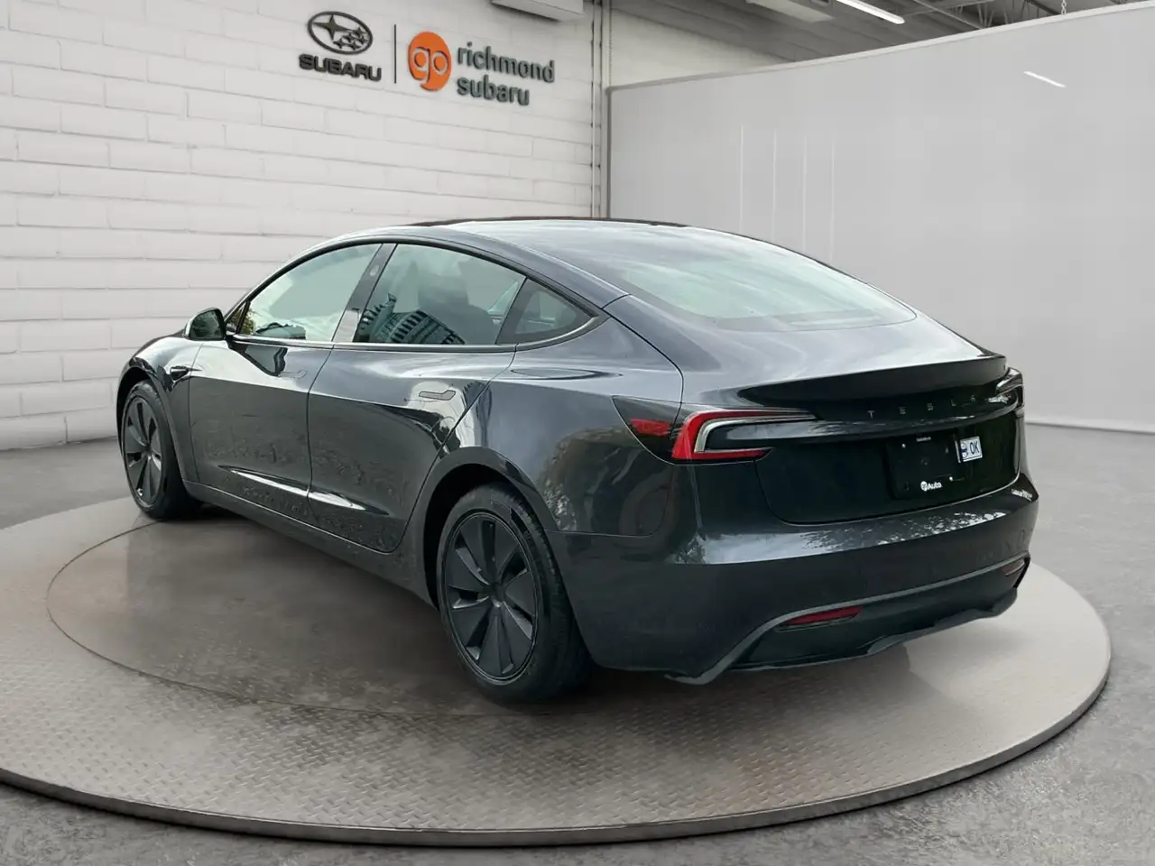 Tesla Model 3 - Image 7