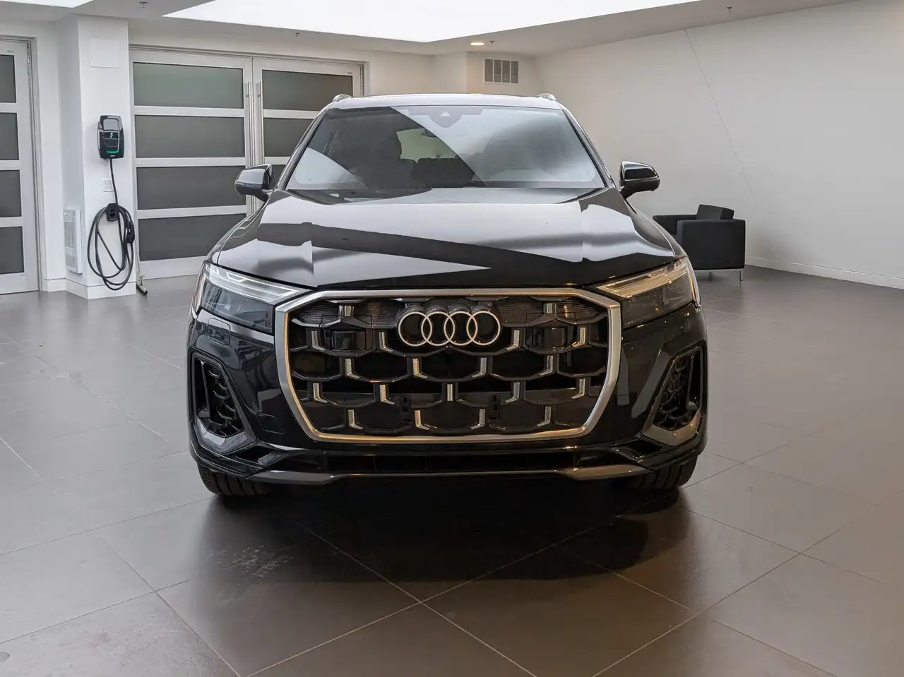 Audi Q7 - Image 4