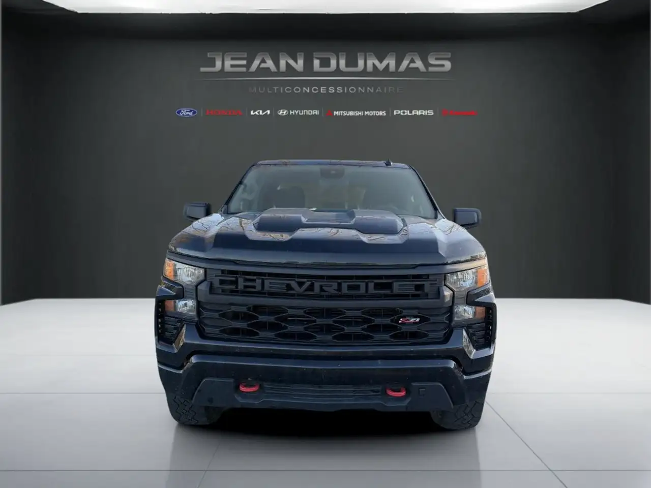 Chevrolet Silverado 1500 - Image 2