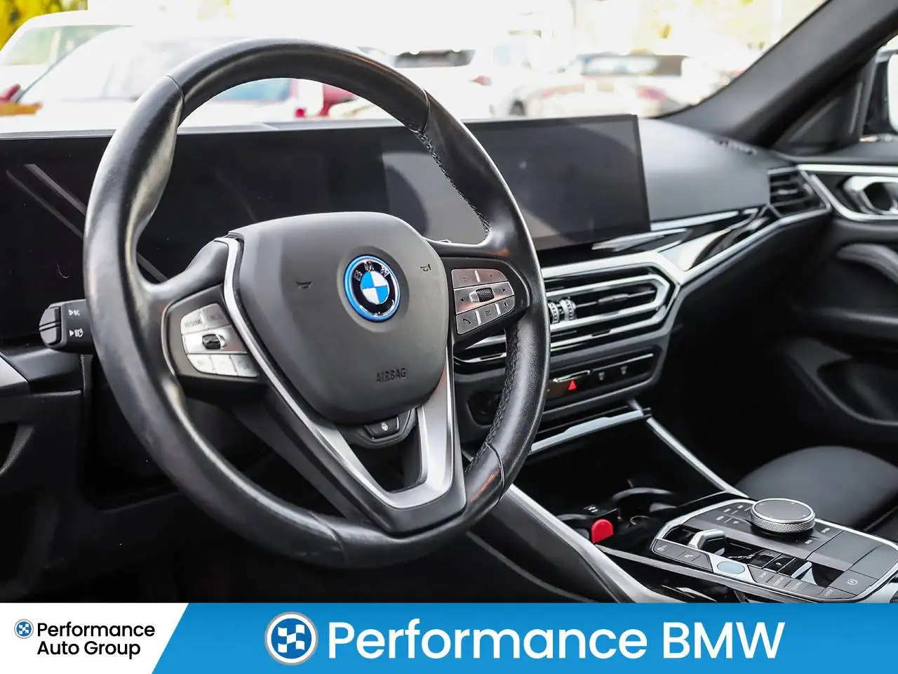 BMW i4 - Image 3