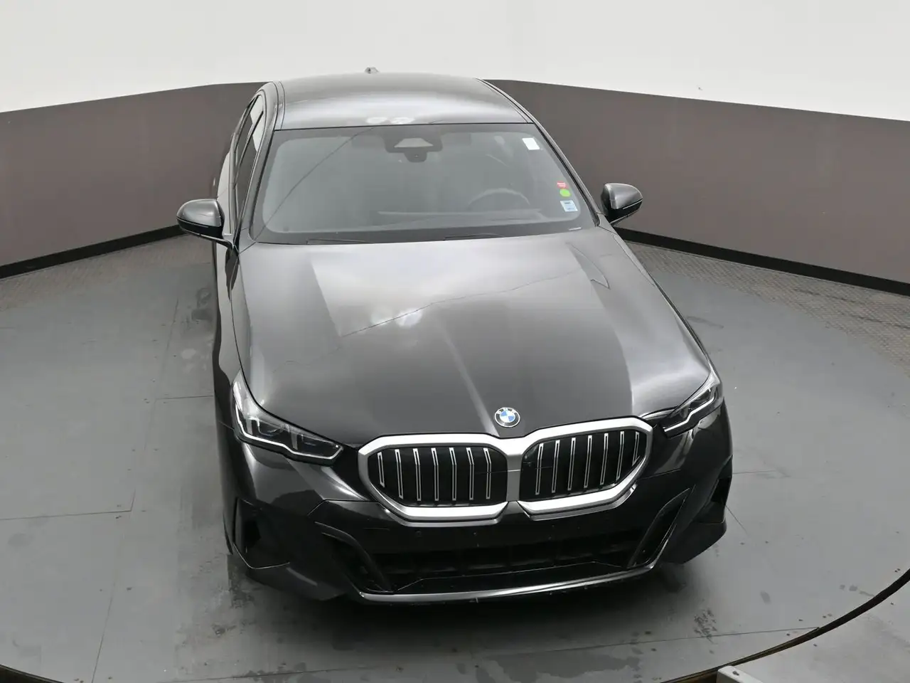 BMW 5 Series - Image 47